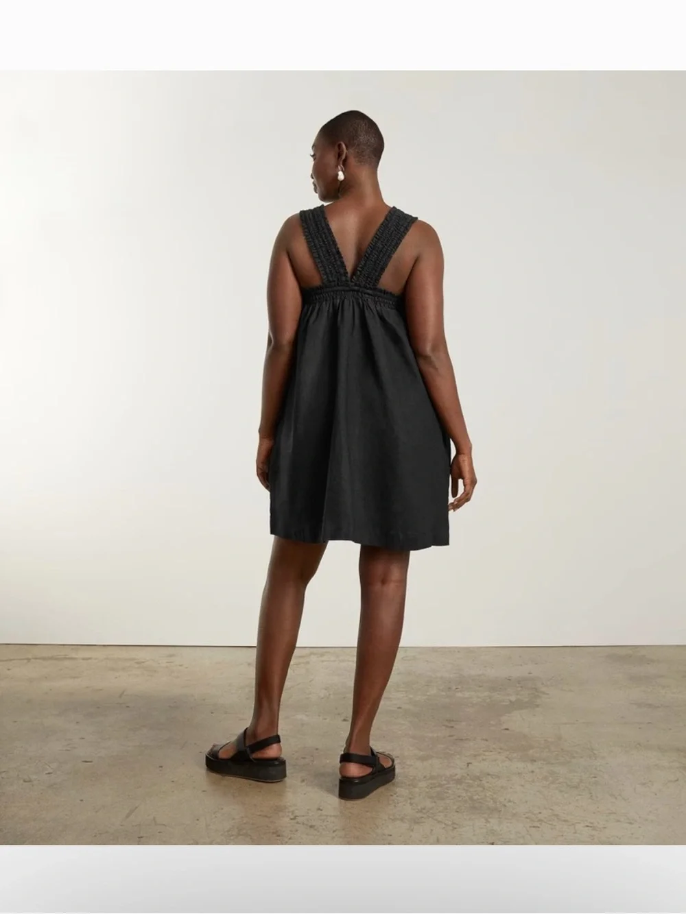 Everlane The Smocked Linen Dress in‎ Black Size: XS